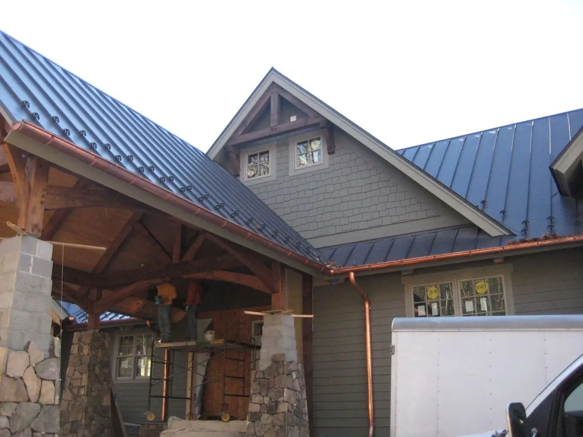 Craftsman Roofing team delivering quality roofing work in West Glen
